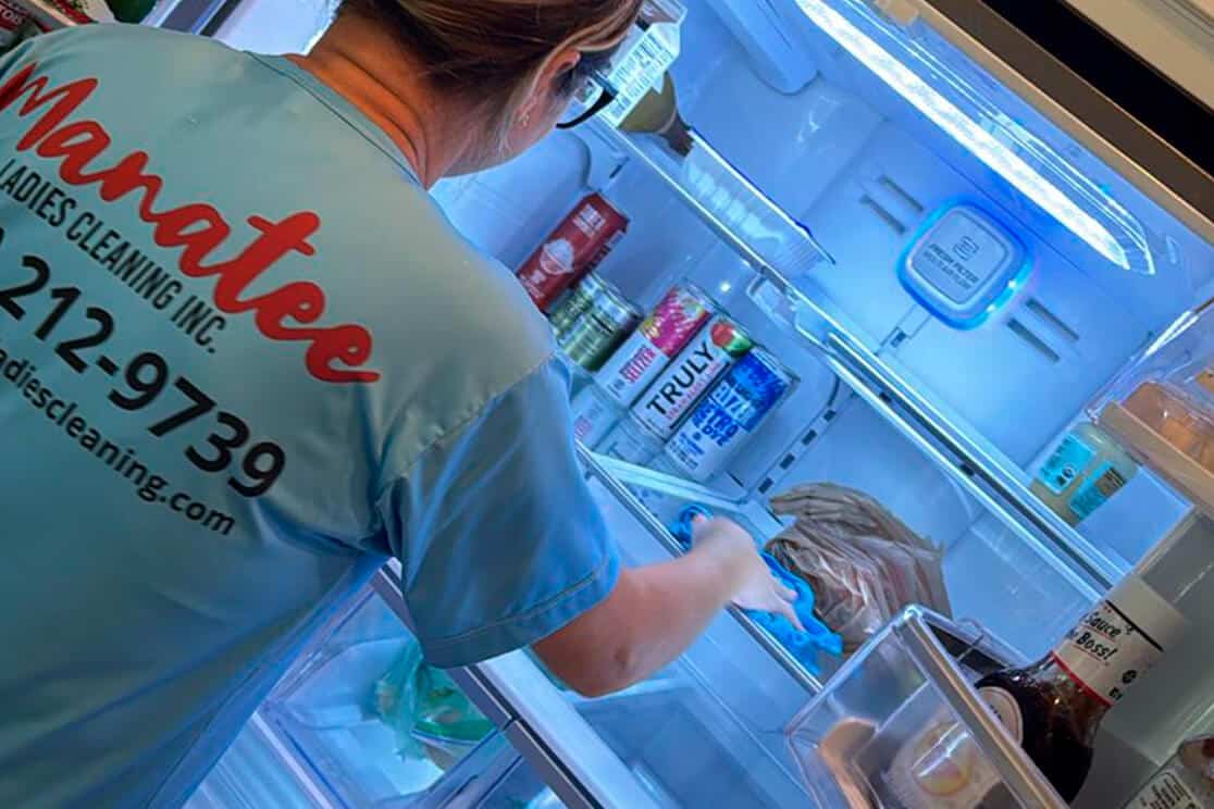 Manatee Ladies Cleaning team providing professional cleaning services in Bradenton FL